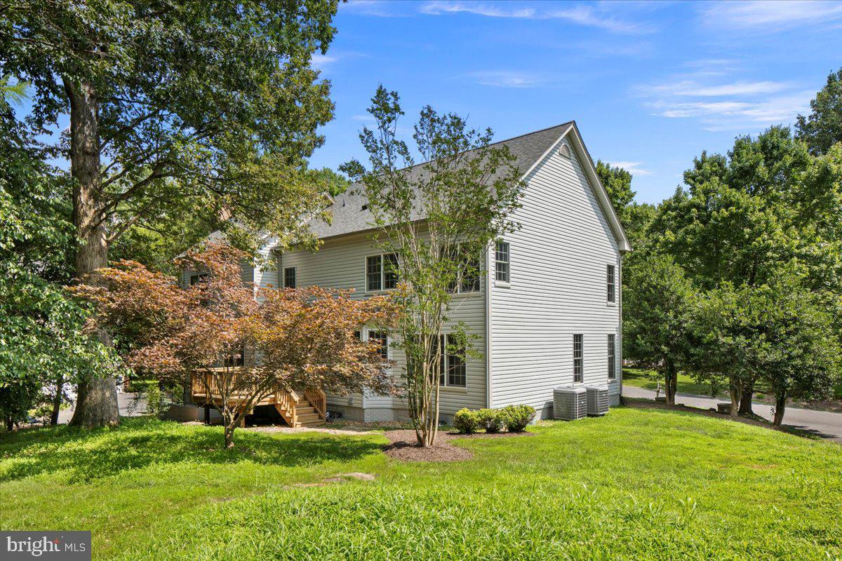 11408 GREEN MOOR LN, OAKTON, Virginia 22124, 5 Bedrooms Bedrooms, ,4 BathroomsBathrooms,Residential,For sale,11408 GREEN MOOR LN,VAFX2255166 MLS # VAFX2255166