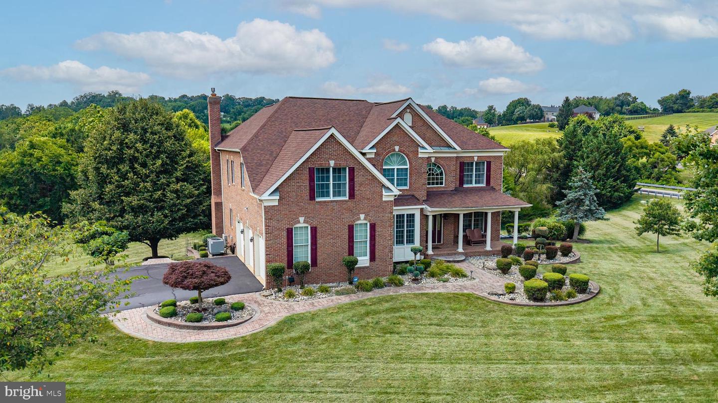 17485 WHITE GATE PL, LEESBURG, Virginia 20175, 5 Bedrooms Bedrooms, ,4 BathroomsBathrooms,Residential,For sale,17485 WHITE GATE PL,VALO2101994 MLS # VALO2101994