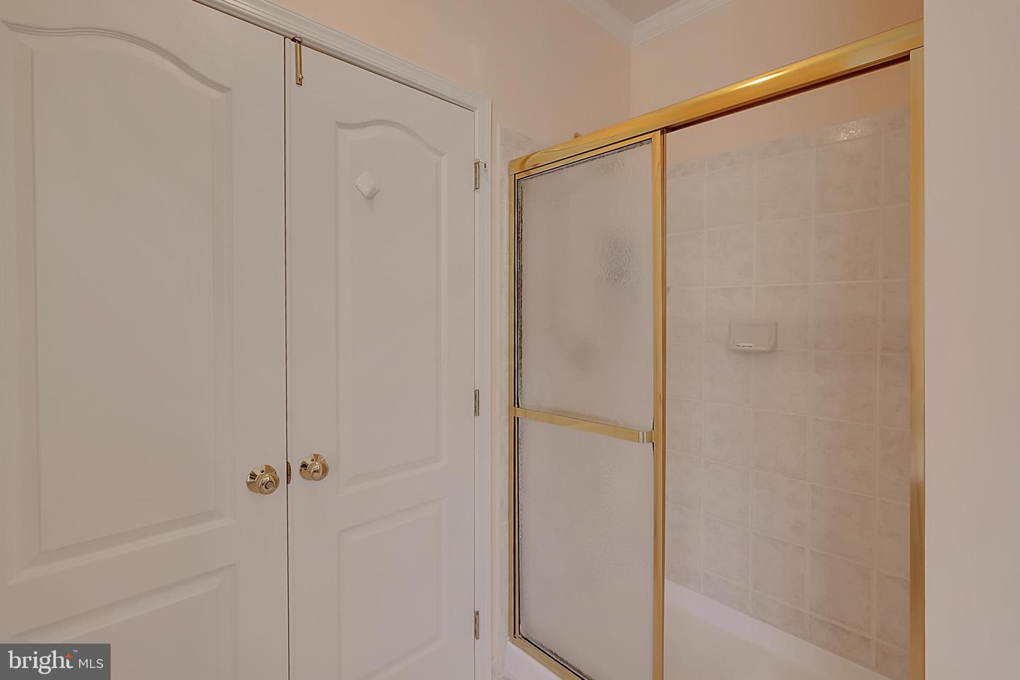 17485 WHITE GATE PL, LEESBURG, Virginia 20175, 5 Bedrooms Bedrooms, ,4 BathroomsBathrooms,Residential,For sale,17485 WHITE GATE PL,VALO2101994 MLS # VALO2101994