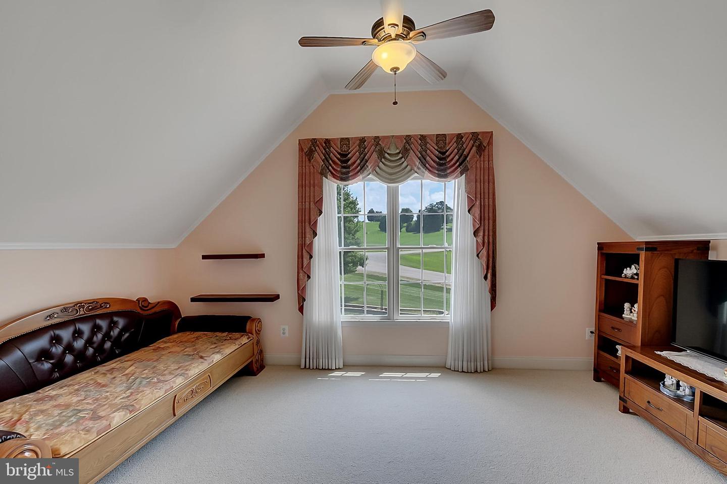 17485 WHITE GATE PL, LEESBURG, Virginia 20175, 5 Bedrooms Bedrooms, ,4 BathroomsBathrooms,Residential,For sale,17485 WHITE GATE PL,VALO2101994 MLS # VALO2101994