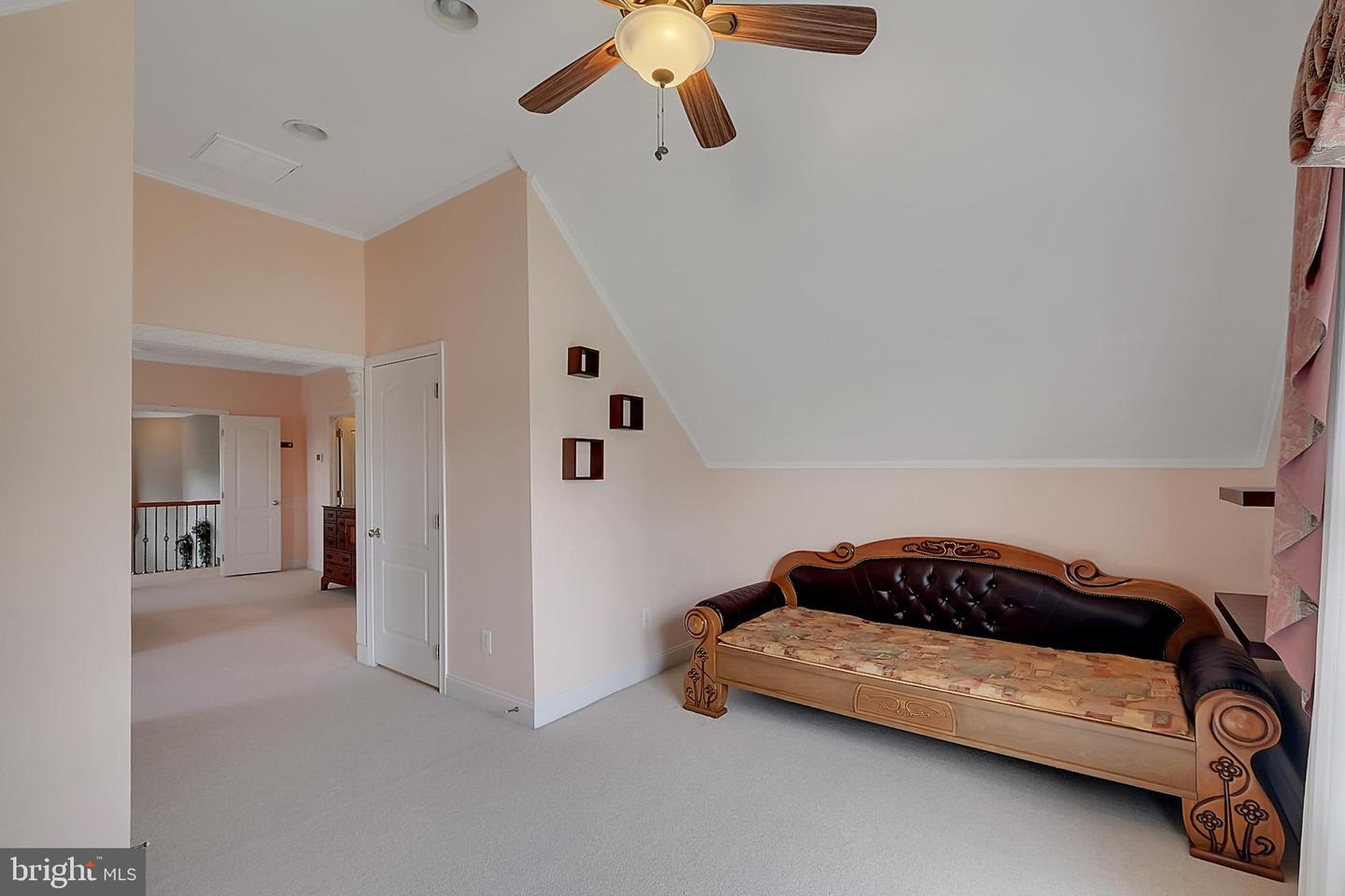 17485 WHITE GATE PL, LEESBURG, Virginia 20175, 5 Bedrooms Bedrooms, ,4 BathroomsBathrooms,Residential,For sale,17485 WHITE GATE PL,VALO2101994 MLS # VALO2101994