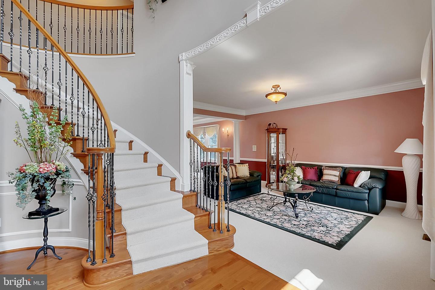 17485 WHITE GATE PL, LEESBURG, Virginia 20175, 5 Bedrooms Bedrooms, ,4 BathroomsBathrooms,Residential,For sale,17485 WHITE GATE PL,VALO2101994 MLS # VALO2101994