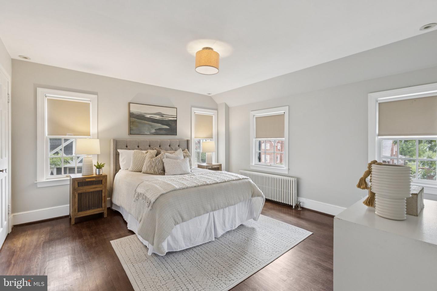 3511 3RD ST N, ARLINGTON, Virginia 22201, 3 Bedrooms Bedrooms, ,1 BathroomBathrooms,Residential,For sale,3511 3RD ST N,VAAR2060640 MLS # VAAR2060640
