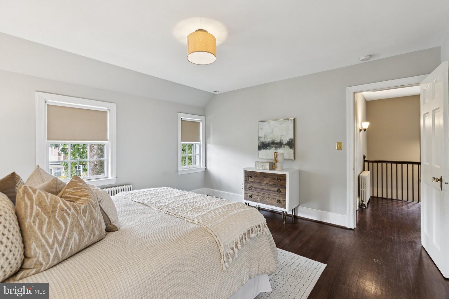 3511 3RD ST N, ARLINGTON, Virginia 22201, 3 Bedrooms Bedrooms, ,1 BathroomBathrooms,Residential,For sale,3511 3RD ST N,VAAR2060640 MLS # VAAR2060640