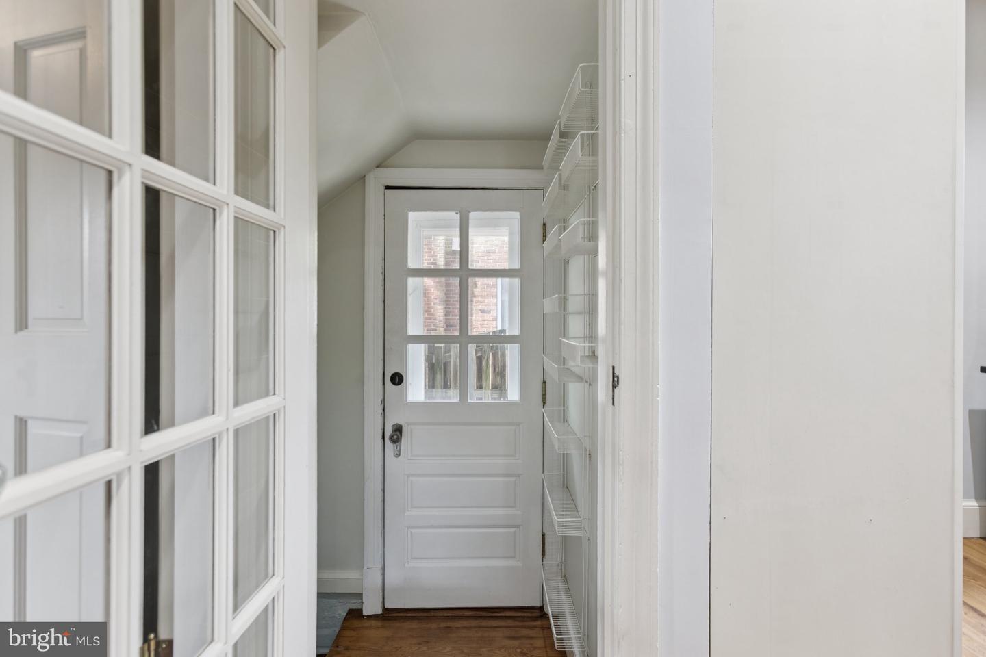 3511 3RD ST N, ARLINGTON, Virginia 22201, 3 Bedrooms Bedrooms, ,1 BathroomBathrooms,Residential,For sale,3511 3RD ST N,VAAR2060640 MLS # VAAR2060640