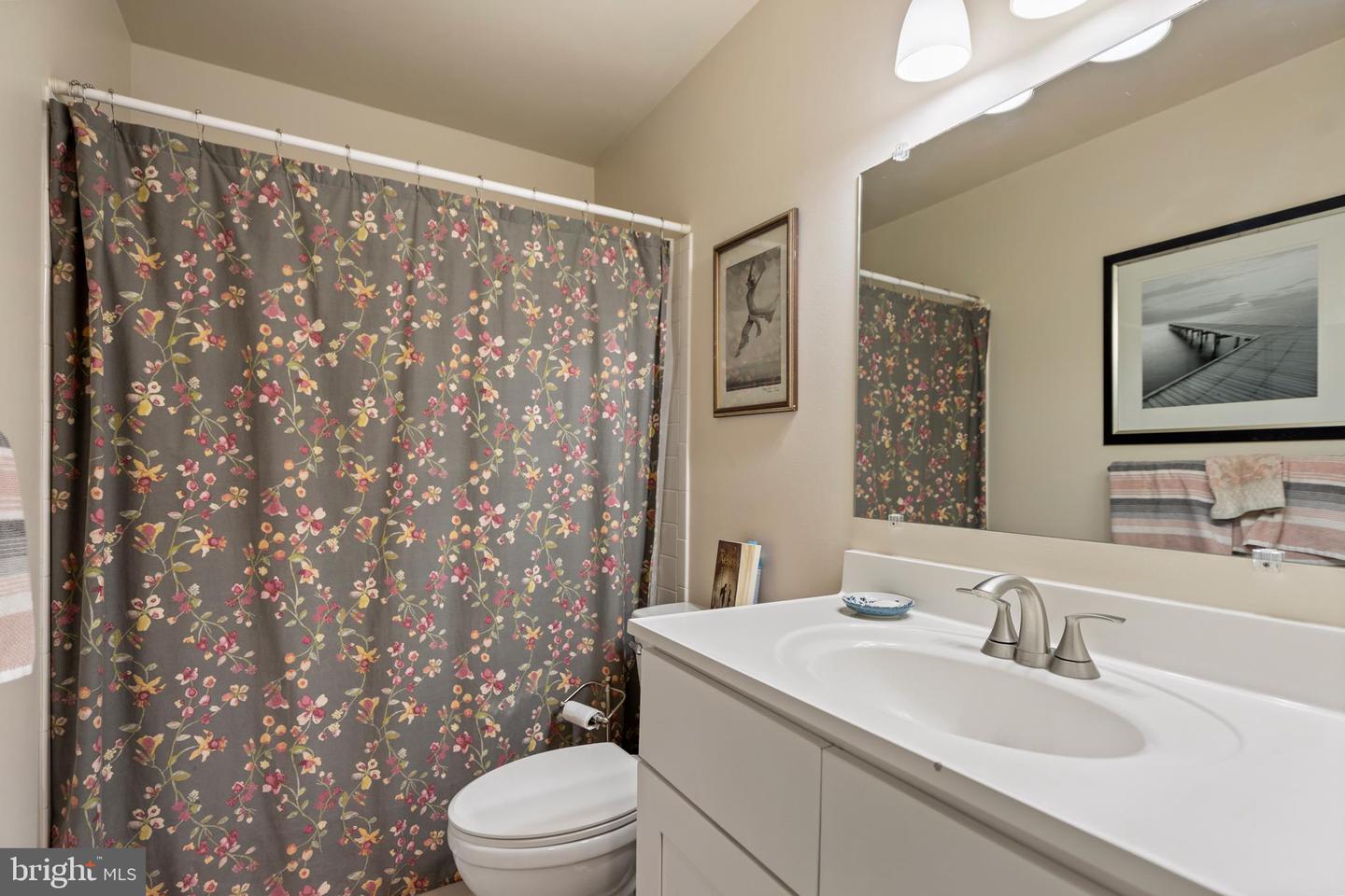 444 SUGARLAND RUN DR, STERLING, Virginia 20164, 3 Bedrooms Bedrooms, ,2 BathroomsBathrooms,Residential,For sale,444 SUGARLAND RUN DR,VALO2102012 MLS # VALO2102012