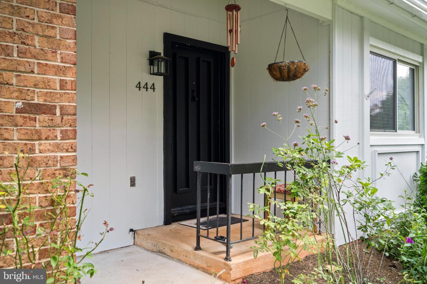 444 SUGARLAND RUN DR, STERLING, Virginia 20164, 3 Bedrooms Bedrooms, ,2 BathroomsBathrooms,Residential,For sale,444 SUGARLAND RUN DR,VALO2102012 MLS # VALO2102012