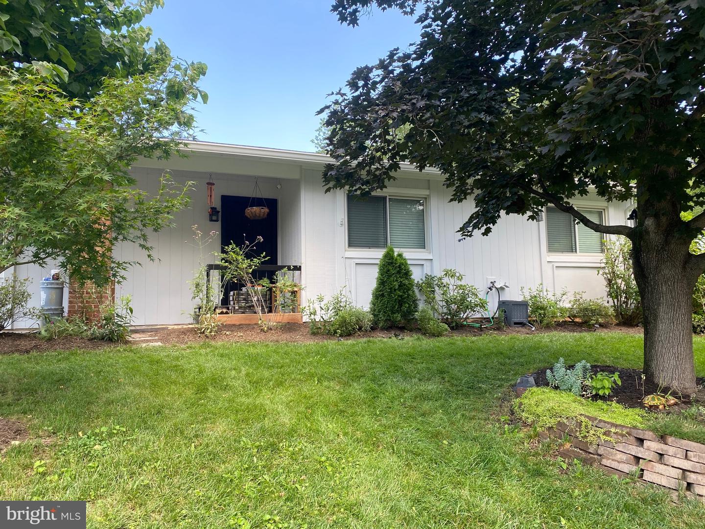 444 SUGARLAND RUN DR, STERLING, Virginia 20164, 3 Bedrooms Bedrooms, ,2 BathroomsBathrooms,Residential,For sale,444 SUGARLAND RUN DR,VALO2102012 MLS # VALO2102012