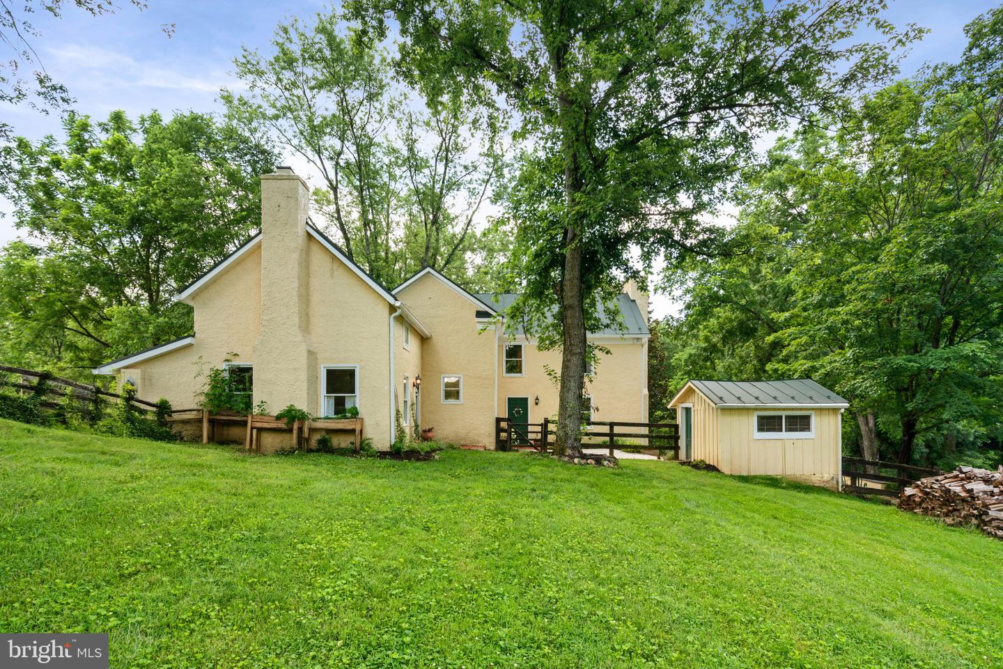 8520 MAIDSTONE RD, DELAPLANE, Virginia 20144, 3 Bedrooms Bedrooms, ,2 BathroomsBathrooms,Residential,For sale,8520 MAIDSTONE RD,VAFQ2017432 MLS # VAFQ2017432