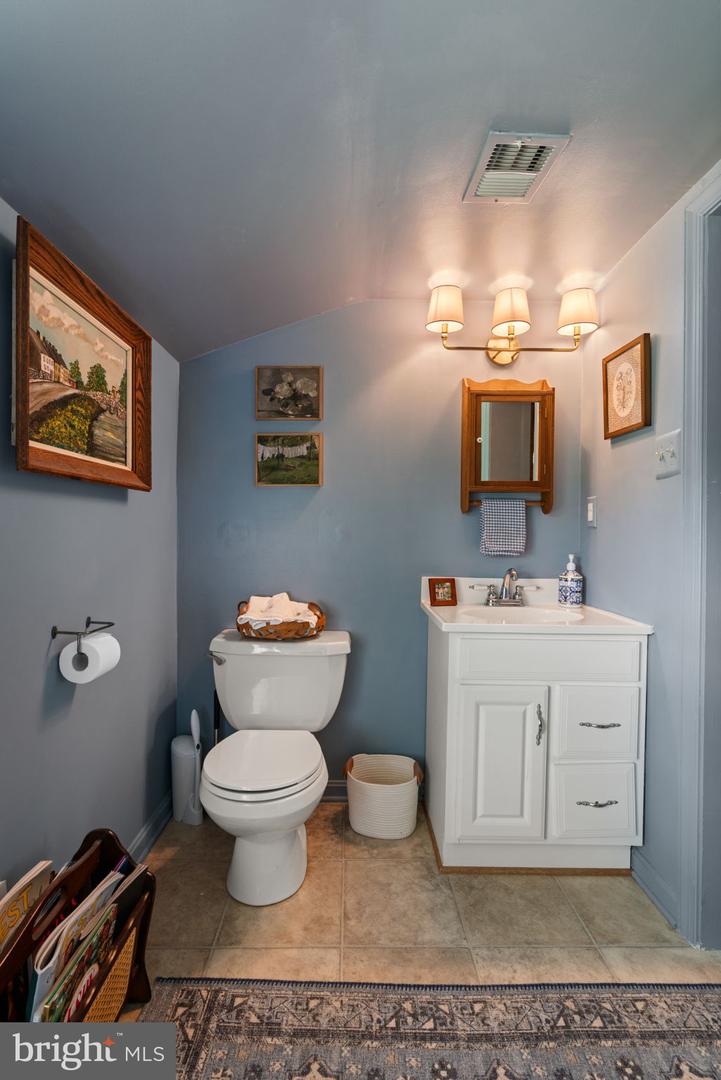 8520 MAIDSTONE RD, DELAPLANE, Virginia 20144, 3 Bedrooms Bedrooms, ,2 BathroomsBathrooms,Residential,For sale,8520 MAIDSTONE RD,VAFQ2017432 MLS # VAFQ2017432