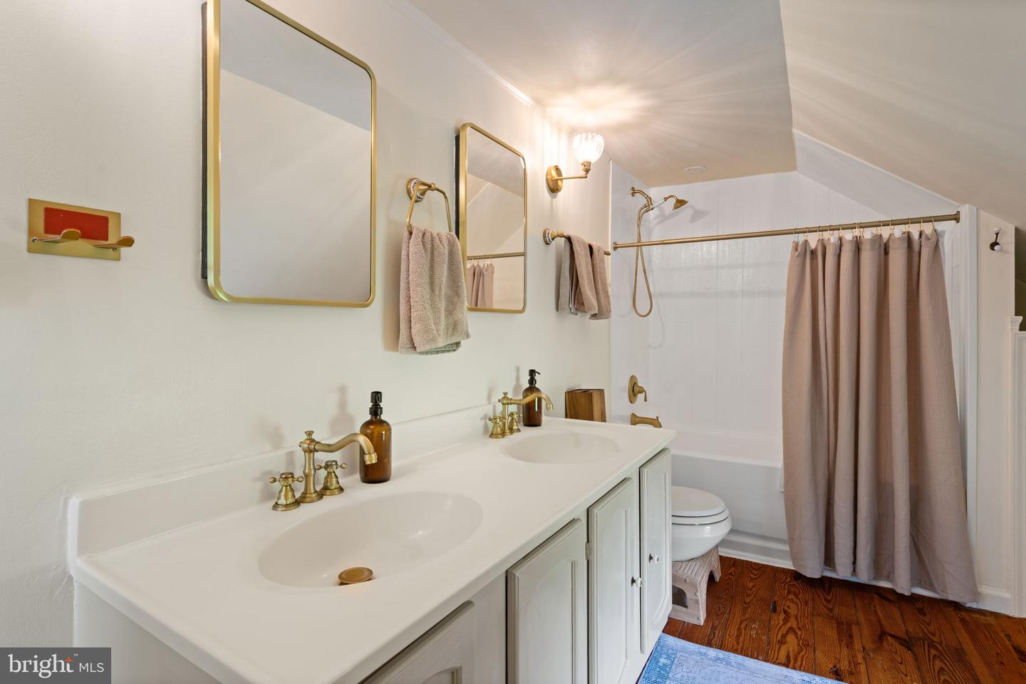 8520 MAIDSTONE RD, DELAPLANE, Virginia 20144, 3 Bedrooms Bedrooms, ,2 BathroomsBathrooms,Residential,For sale,8520 MAIDSTONE RD,VAFQ2017432 MLS # VAFQ2017432