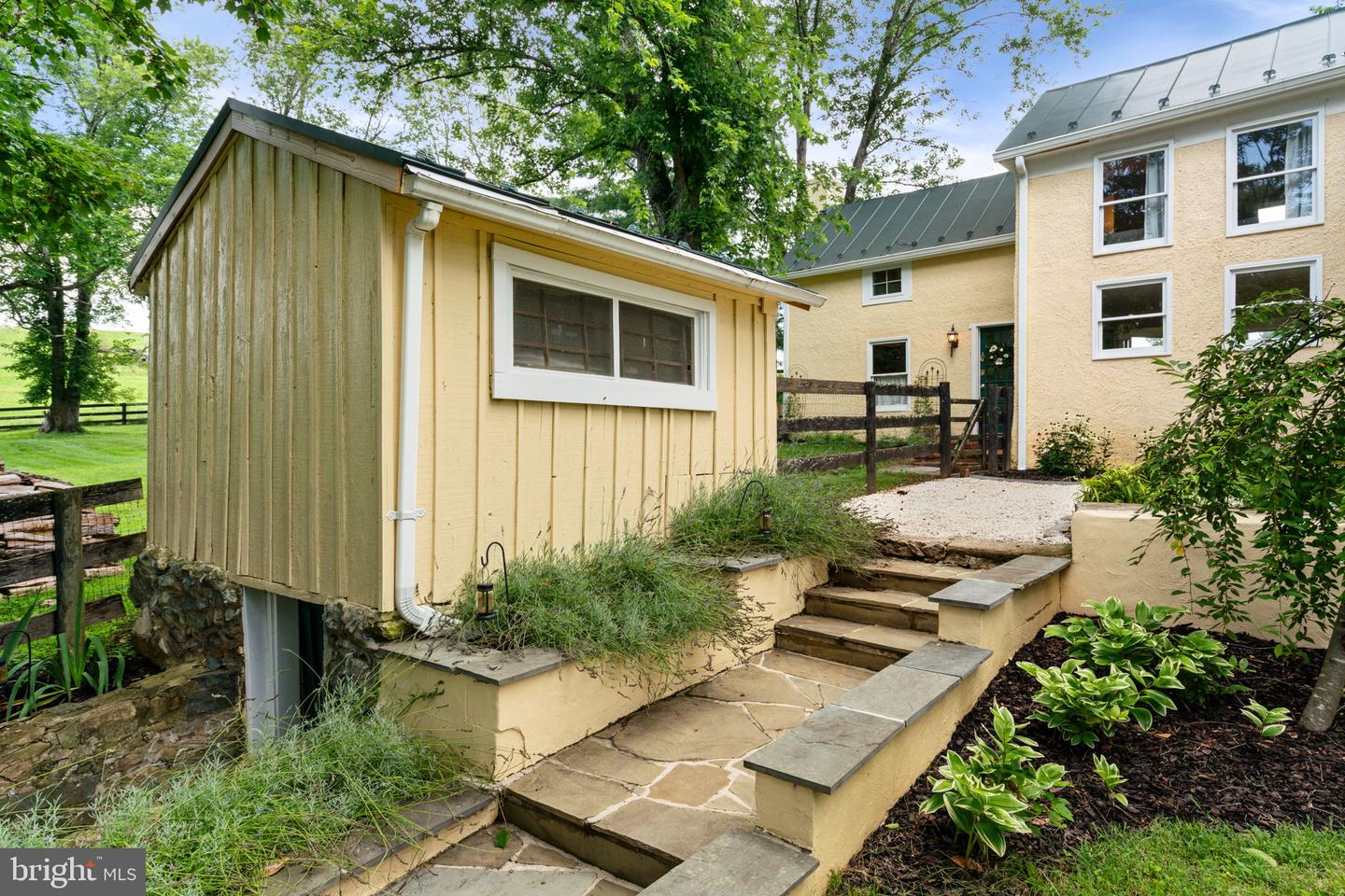 8520 MAIDSTONE RD, DELAPLANE, Virginia 20144, 3 Bedrooms Bedrooms, ,2 BathroomsBathrooms,Residential,For sale,8520 MAIDSTONE RD,VAFQ2017432 MLS # VAFQ2017432