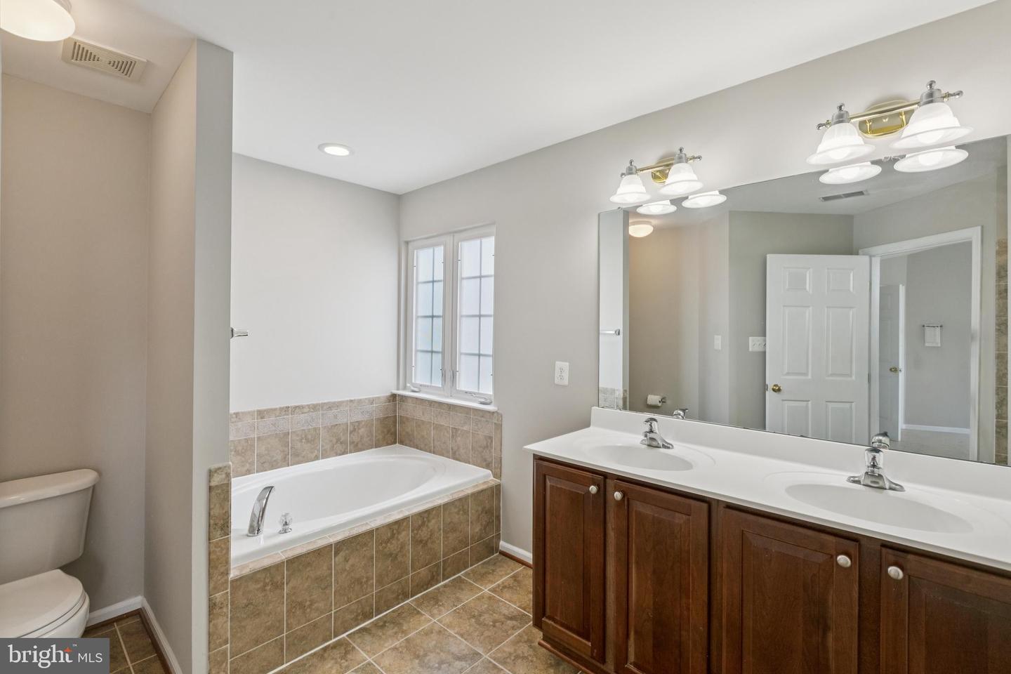16 VANBURGH CT, STAFFORD, Virginia 22554, 4 Bedrooms Bedrooms, ,3 BathroomsBathrooms,Residential,For sale,16 VANBURGH CT,VAST2040792 MLS # VAST2040792