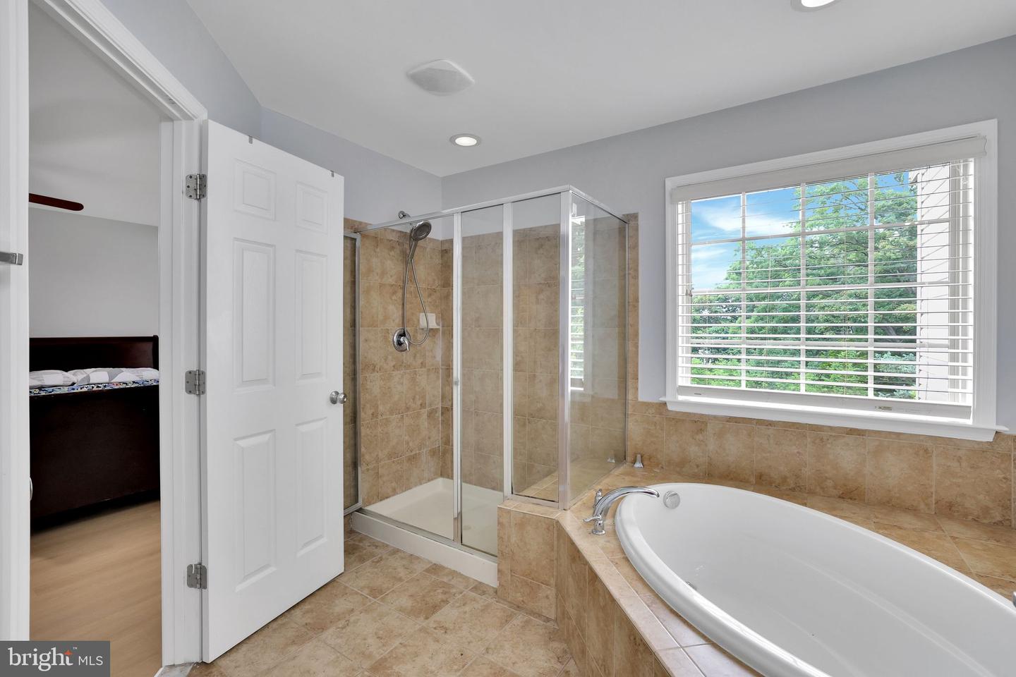 42712 OGILVIE SQ, ASHBURN, Virginia 20148, 4 Bedrooms Bedrooms, ,3 BathroomsBathrooms,Residential,For sale,42712 OGILVIE SQ,VALO2102054 MLS # VALO2102054