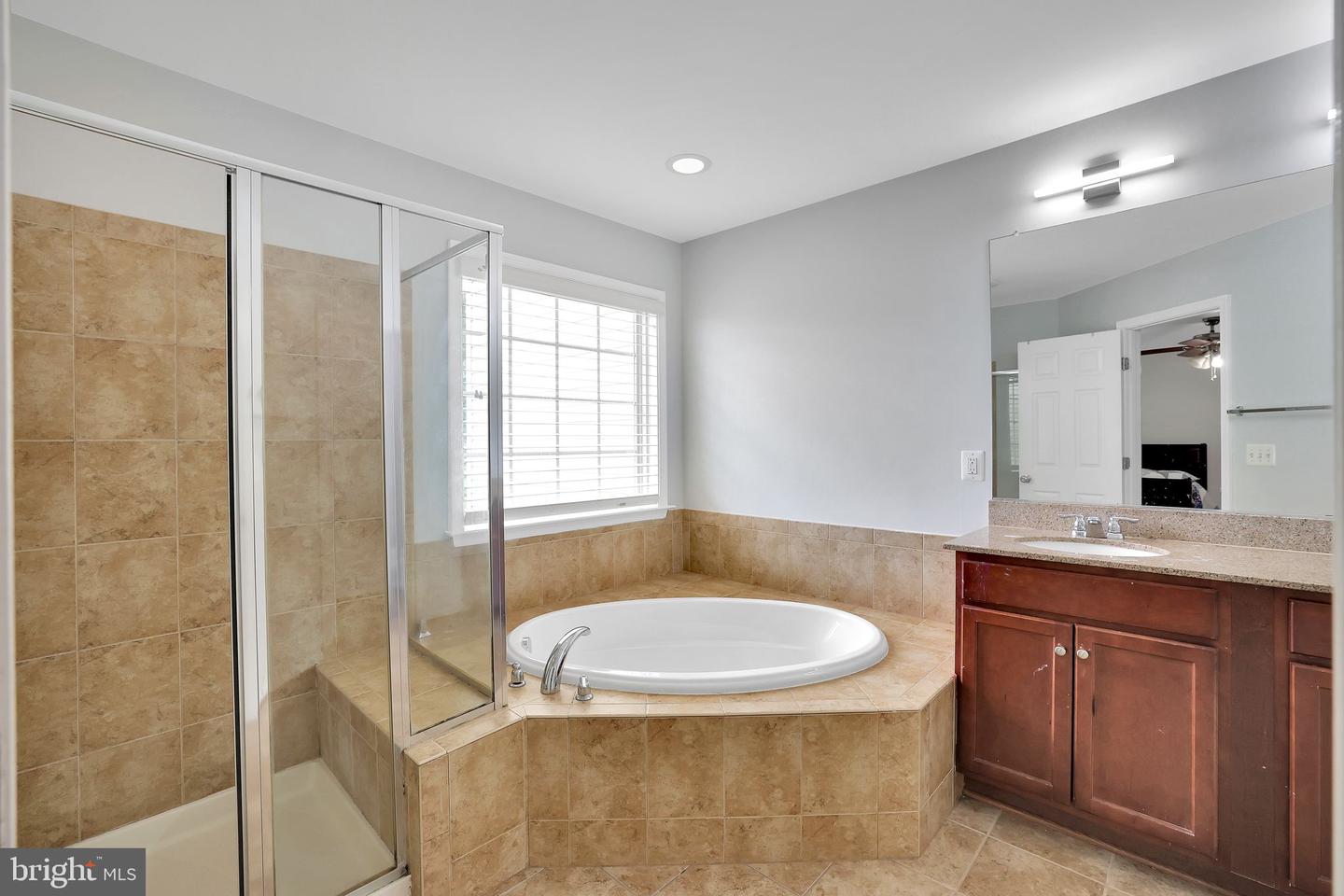 42712 OGILVIE SQ, ASHBURN, Virginia 20148, 4 Bedrooms Bedrooms, ,3 BathroomsBathrooms,Residential,For sale,42712 OGILVIE SQ,VALO2102054 MLS # VALO2102054