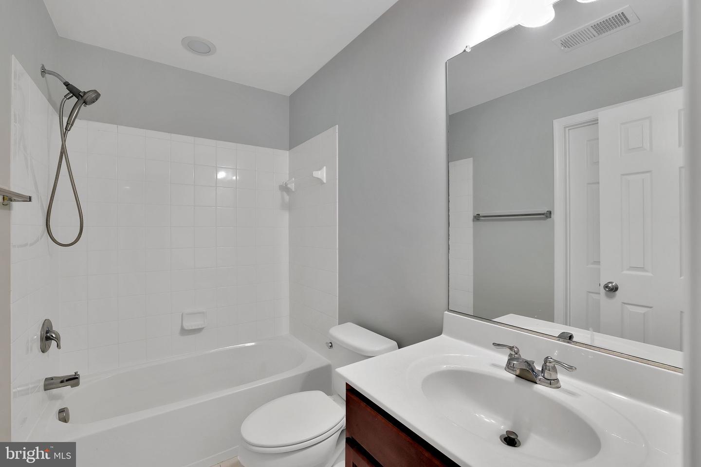 42712 OGILVIE SQ, ASHBURN, Virginia 20148, 4 Bedrooms Bedrooms, ,3 BathroomsBathrooms,Residential,For sale,42712 OGILVIE SQ,VALO2102054 MLS # VALO2102054