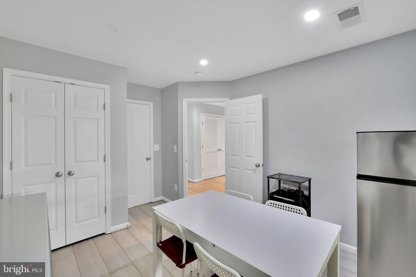 42712 OGILVIE SQ, ASHBURN, Virginia 20148, 4 Bedrooms Bedrooms, ,3 BathroomsBathrooms,Residential,For sale,42712 OGILVIE SQ,VALO2102054 MLS # VALO2102054