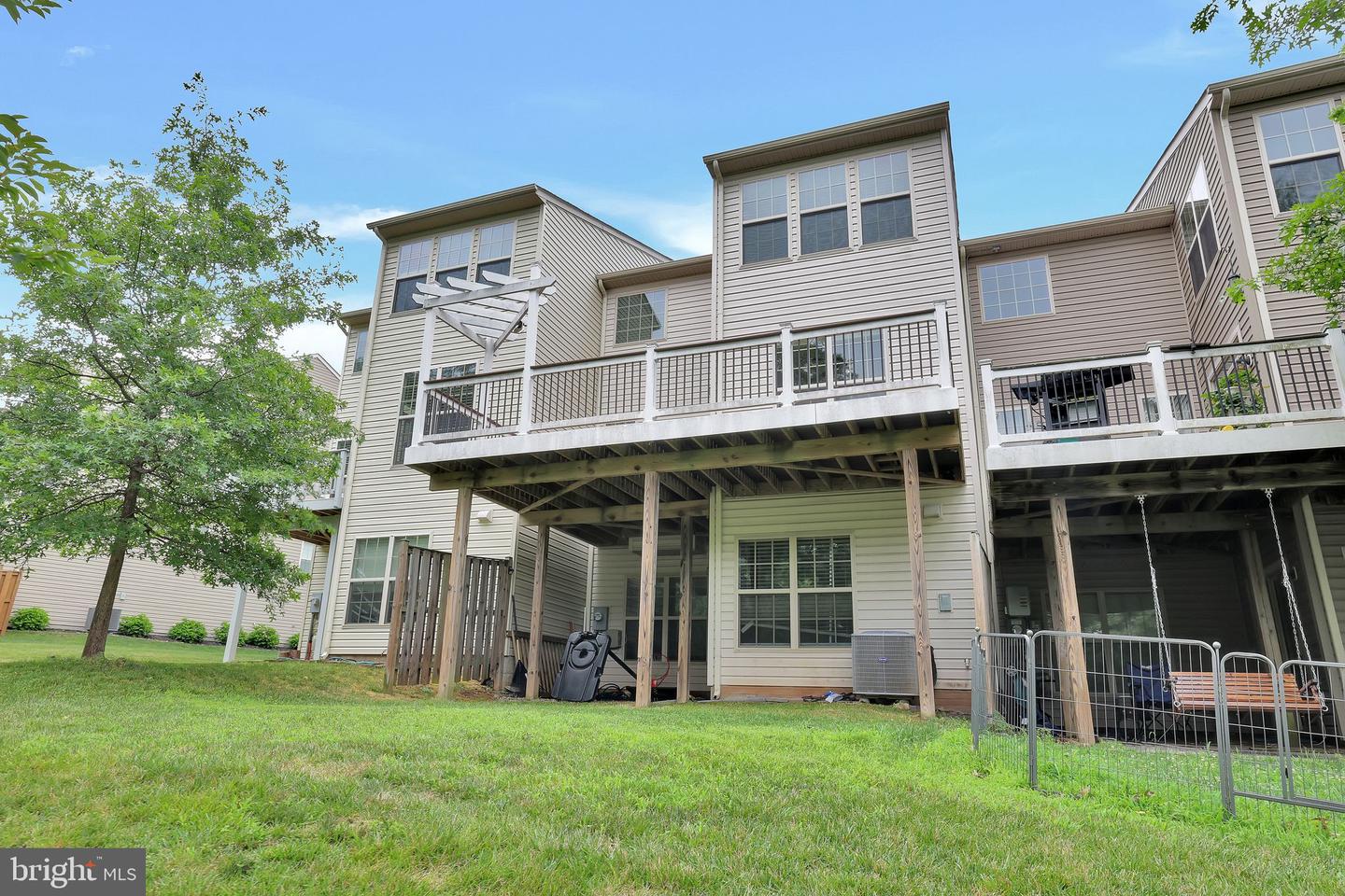 42712 OGILVIE SQ, ASHBURN, Virginia 20148, 4 Bedrooms Bedrooms, ,3 BathroomsBathrooms,Residential,For sale,42712 OGILVIE SQ,VALO2102054 MLS # VALO2102054