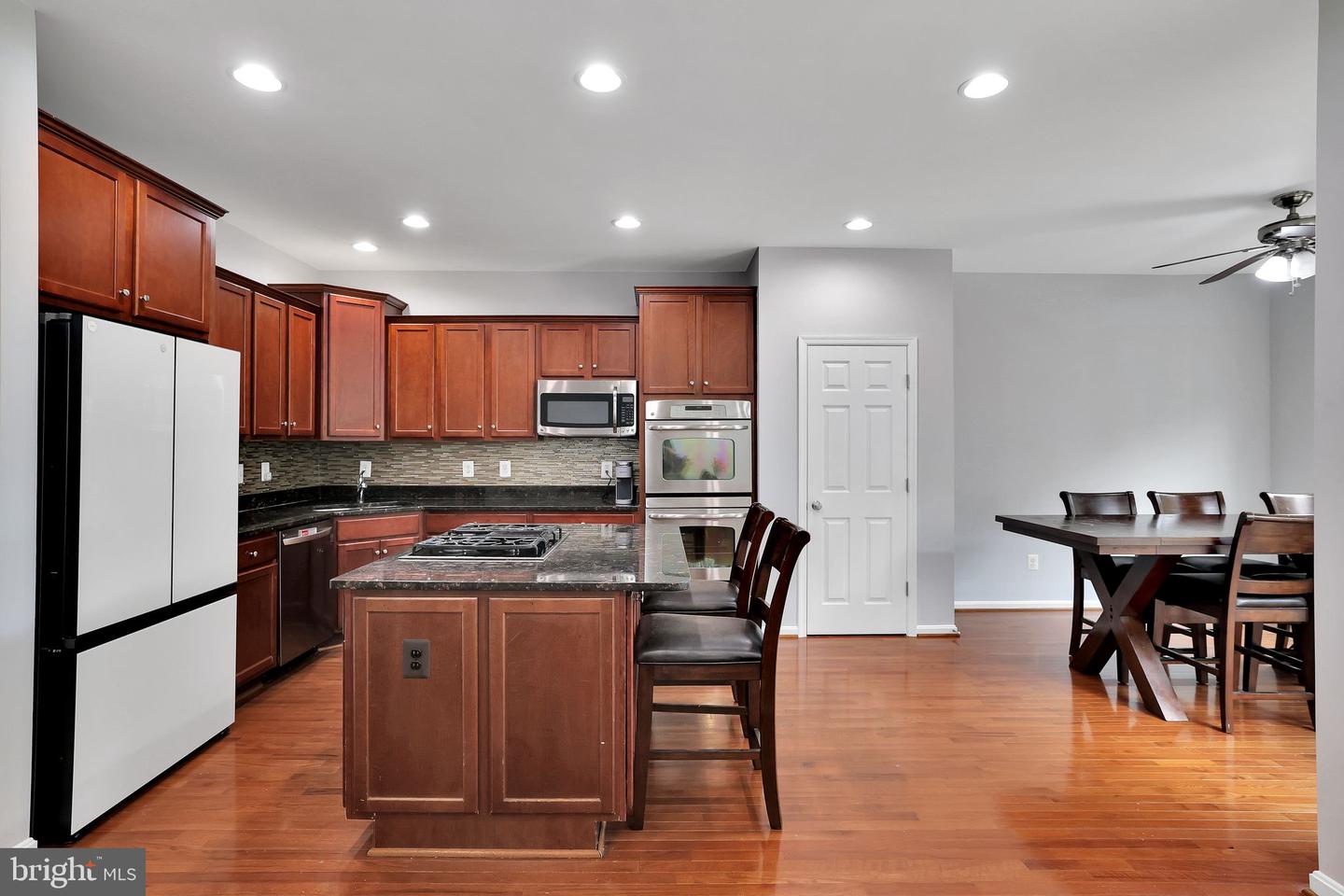 42712 OGILVIE SQ, ASHBURN, Virginia 20148, 4 Bedrooms Bedrooms, ,3 BathroomsBathrooms,Residential,For sale,42712 OGILVIE SQ,VALO2102054 MLS # VALO2102054