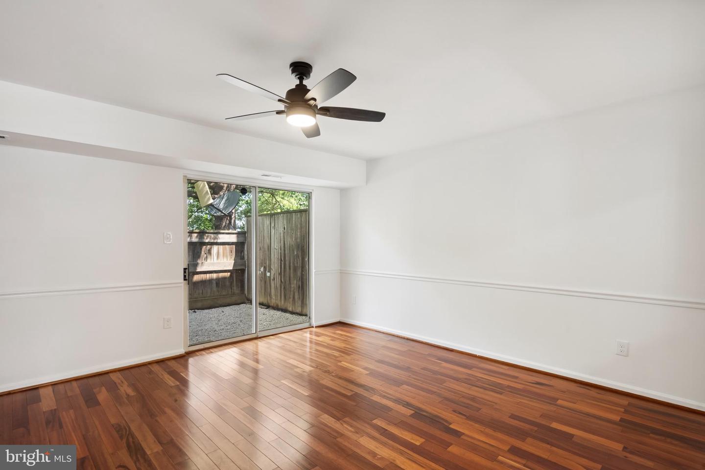 258 COVENTRY SQ, STERLING, Virginia 20164, 2 Bedrooms Bedrooms, ,1 BathroomBathrooms,Residential,For sale,258 COVENTRY SQ,VALO2102058 MLS # VALO2102058