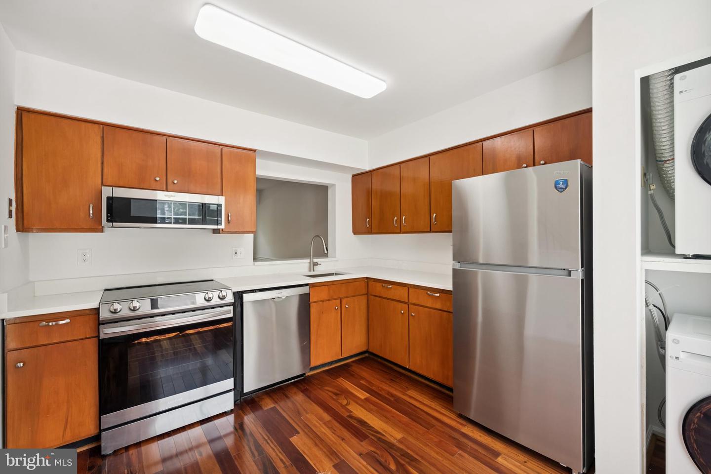 258 COVENTRY SQ, STERLING, Virginia 20164, 2 Bedrooms Bedrooms, ,1 BathroomBathrooms,Residential,For sale,258 COVENTRY SQ,VALO2102058 MLS # VALO2102058