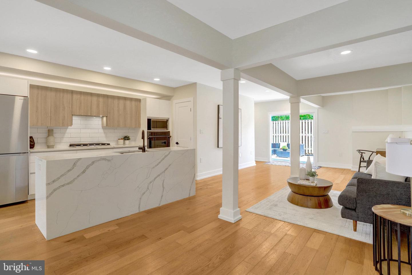 310 S ALFRED ST, ALEXANDRIA, Virginia 22314, 4 Bedrooms Bedrooms, ,3 BathroomsBathrooms,Residential,For sale,310 S ALFRED ST,VAAX2047462 MLS # VAAX2047462