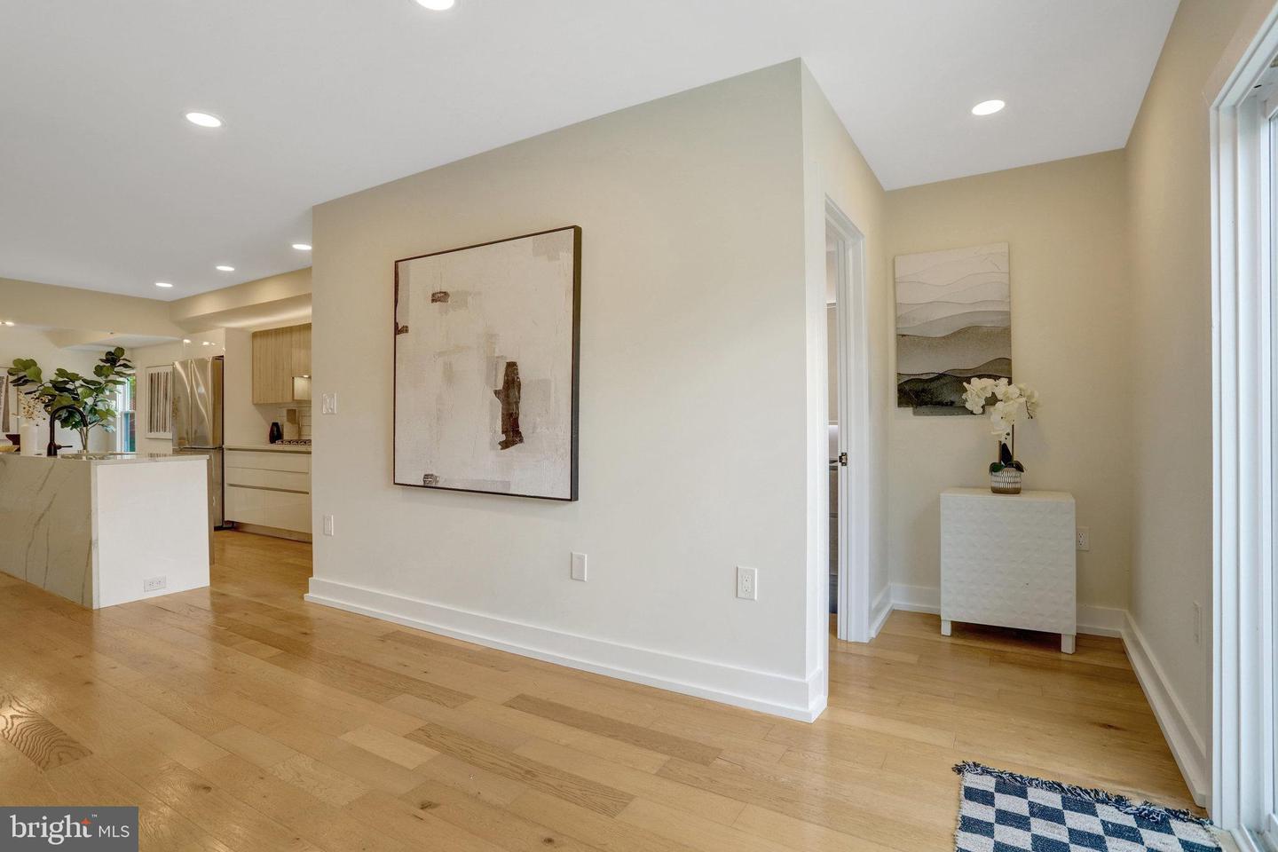 310 S ALFRED ST, ALEXANDRIA, Virginia 22314, 4 Bedrooms Bedrooms, ,3 BathroomsBathrooms,Residential,For sale,310 S ALFRED ST,VAAX2047462 MLS # VAAX2047462