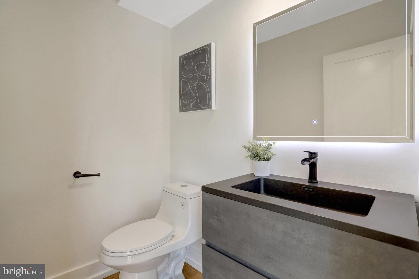 310 S ALFRED ST, ALEXANDRIA, Virginia 22314, 4 Bedrooms Bedrooms, ,3 BathroomsBathrooms,Residential,For sale,310 S ALFRED ST,VAAX2047462 MLS # VAAX2047462