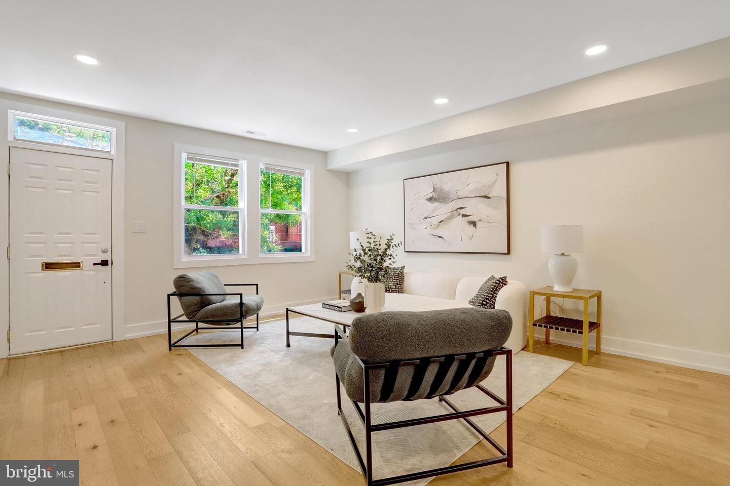 310 S ALFRED ST, ALEXANDRIA, Virginia 22314, 4 Bedrooms Bedrooms, ,3 BathroomsBathrooms,Residential,For sale,310 S ALFRED ST,VAAX2047462 MLS # VAAX2047462