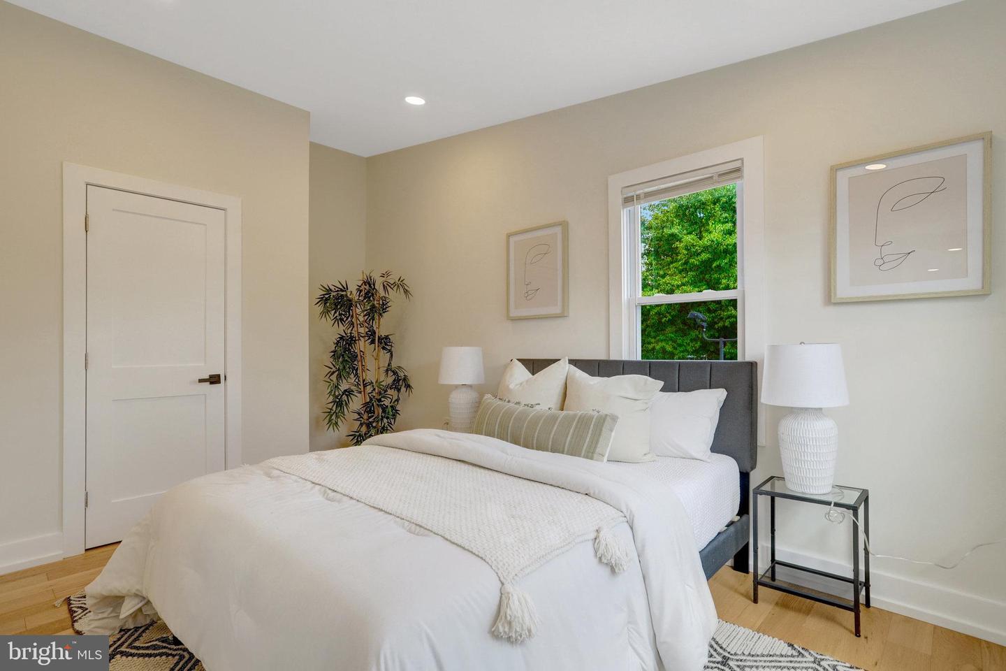 310 S ALFRED ST, ALEXANDRIA, Virginia 22314, 4 Bedrooms Bedrooms, ,3 BathroomsBathrooms,Residential,For sale,310 S ALFRED ST,VAAX2047462 MLS # VAAX2047462