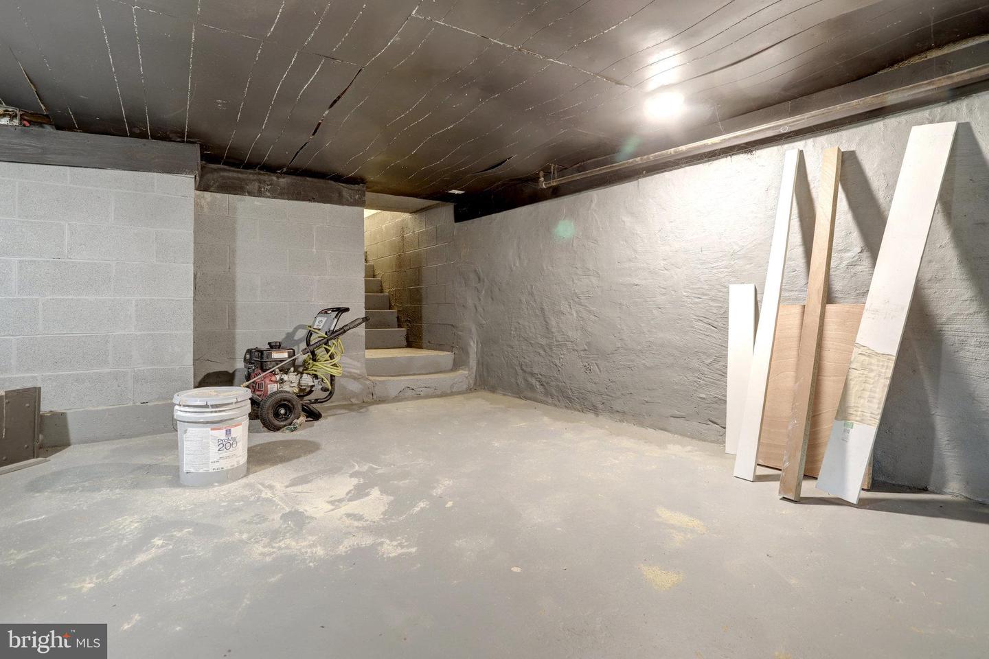 310 S ALFRED ST, ALEXANDRIA, Virginia 22314, 4 Bedrooms Bedrooms, ,3 BathroomsBathrooms,Residential,For sale,310 S ALFRED ST,VAAX2047462 MLS # VAAX2047462