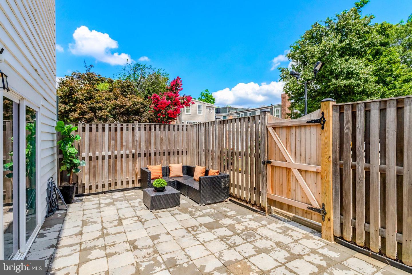 310 S ALFRED ST, ALEXANDRIA, Virginia 22314, 4 Bedrooms Bedrooms, ,3 BathroomsBathrooms,Residential,For sale,310 S ALFRED ST,VAAX2047462 MLS # VAAX2047462
