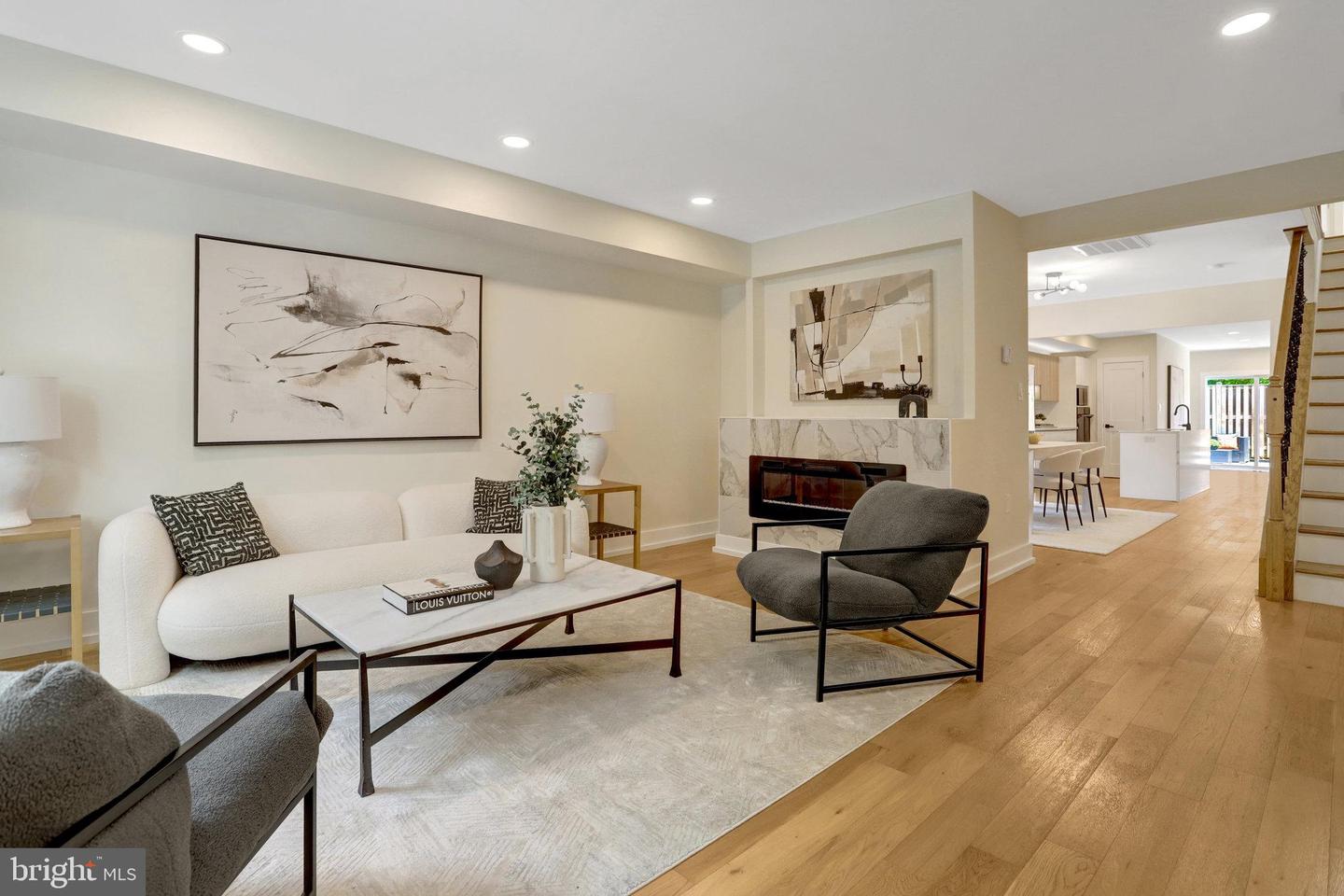310 S ALFRED ST, ALEXANDRIA, Virginia 22314, 4 Bedrooms Bedrooms, ,3 BathroomsBathrooms,Residential,For sale,310 S ALFRED ST,VAAX2047462 MLS # VAAX2047462