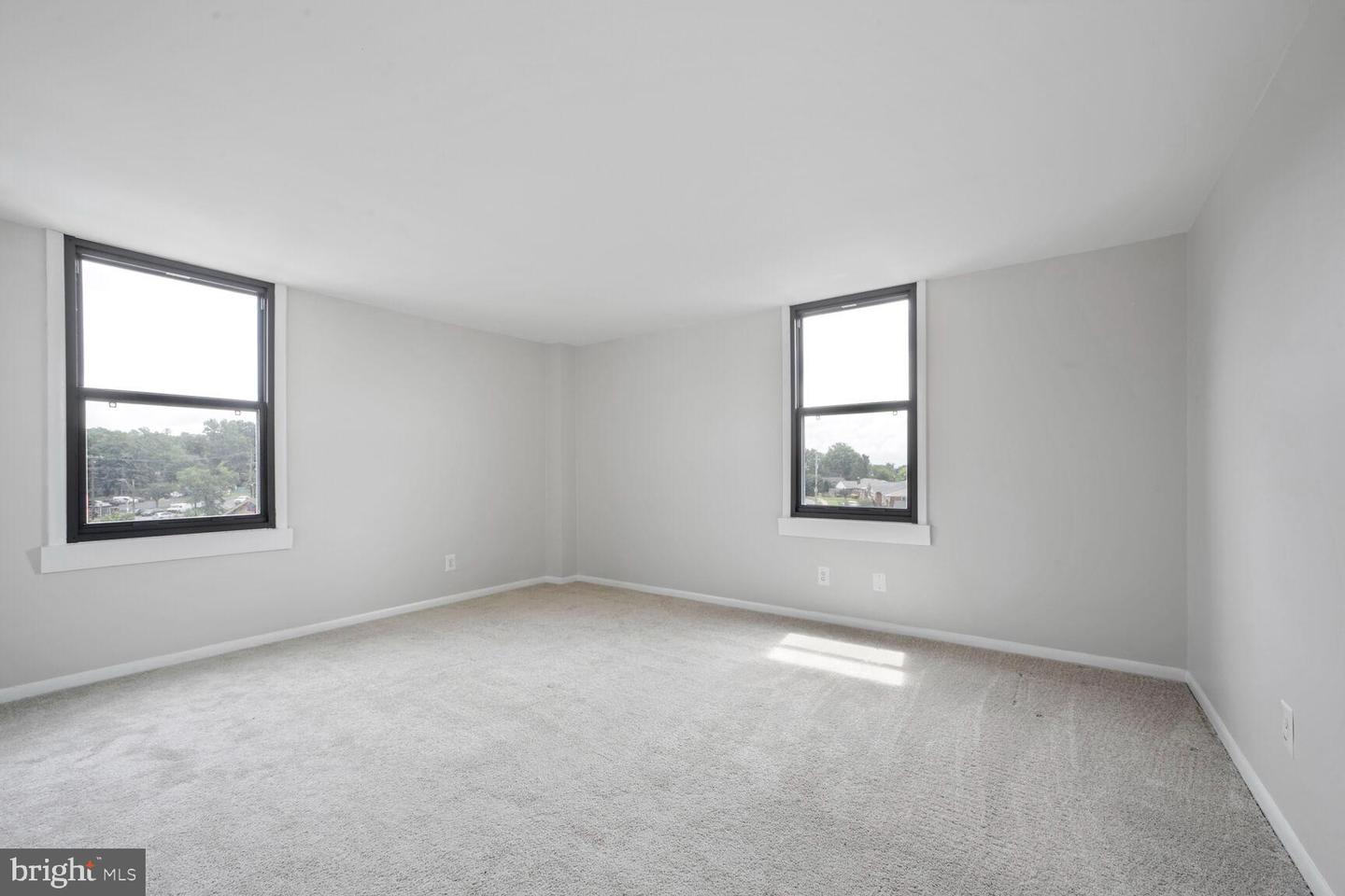 4600 DUKE ST #719, ALEXANDRIA, Virginia 22304, 3 Bedrooms Bedrooms, ,2 BathroomsBathrooms,Residential,For sale,4600 DUKE ST #719,VAAX2047466 MLS # VAAX2047466