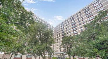 4600 DUKE ST #719, ALEXANDRIA, Virginia 22304, 3 Bedrooms Bedrooms, ,2 BathroomsBathrooms,Residential,For sale,4600 DUKE ST #719,VAAX2047466 MLS # VAAX2047466
