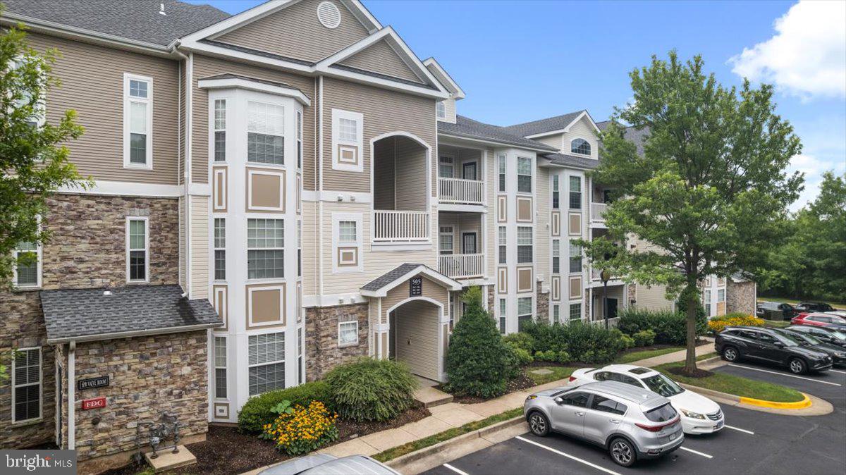 505 SUNSET VIEW TER SE #304, LEESBURG, Virginia 20175, 1 Bedroom Bedrooms, ,1 BathroomBathrooms,Residential,For sale,505 SUNSET VIEW TER SE #304,VALO2102084 MLS # VALO2102084