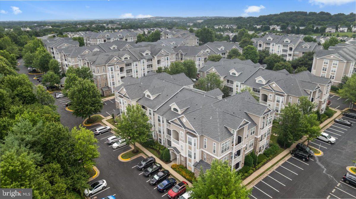 505 SUNSET VIEW TER SE #304, LEESBURG, Virginia 20175, 1 Bedroom Bedrooms, ,1 BathroomBathrooms,Residential,For sale,505 SUNSET VIEW TER SE #304,VALO2102084 MLS # VALO2102084