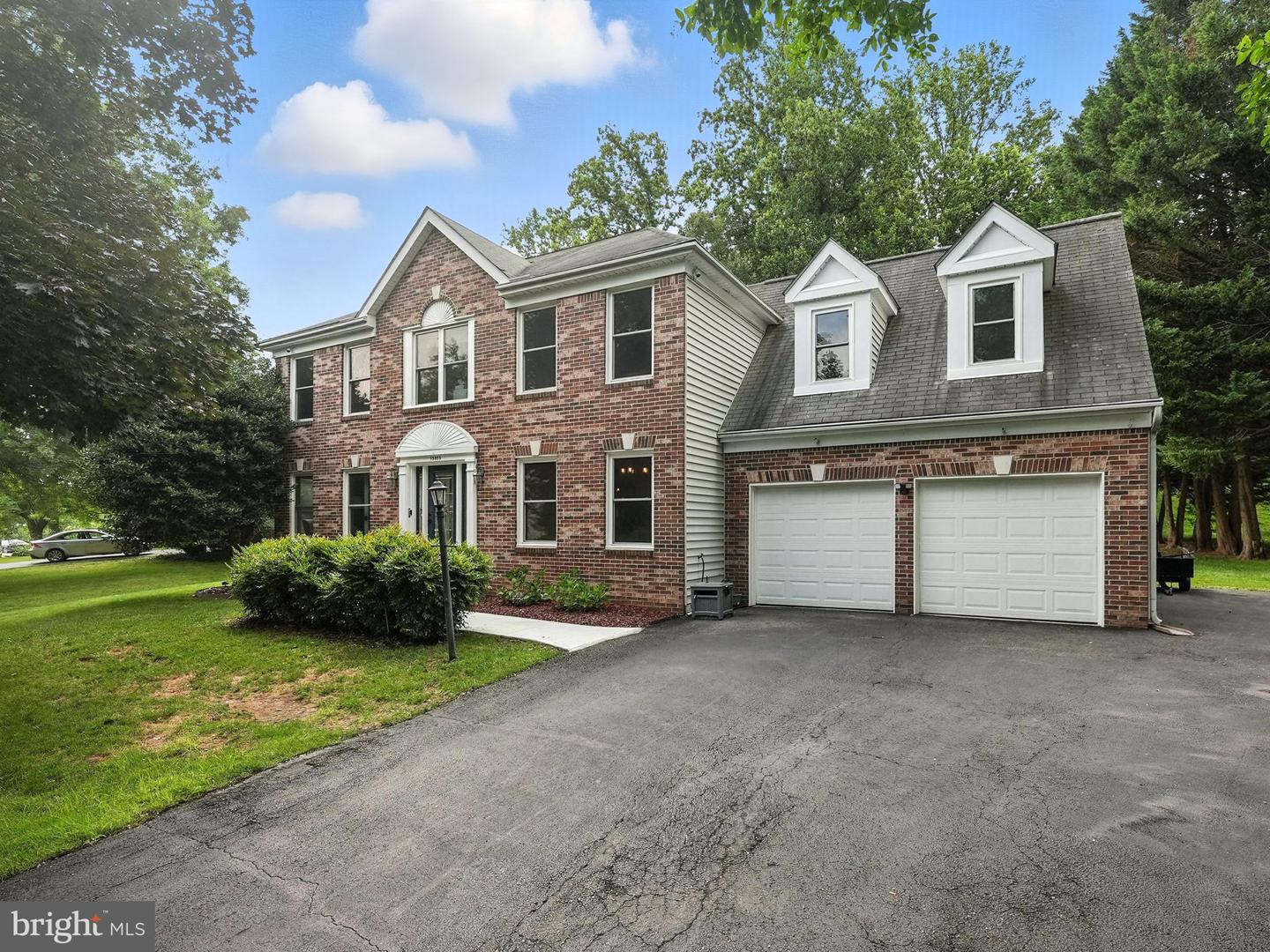 15055 GREENMOUNT DR, WOODBRIDGE, Virginia 22193, 4 Bedrooms Bedrooms, ,3 BathroomsBathrooms,Residential,For sale,15055 GREENMOUNT DR,VAPW2099182 MLS # VAPW2099182