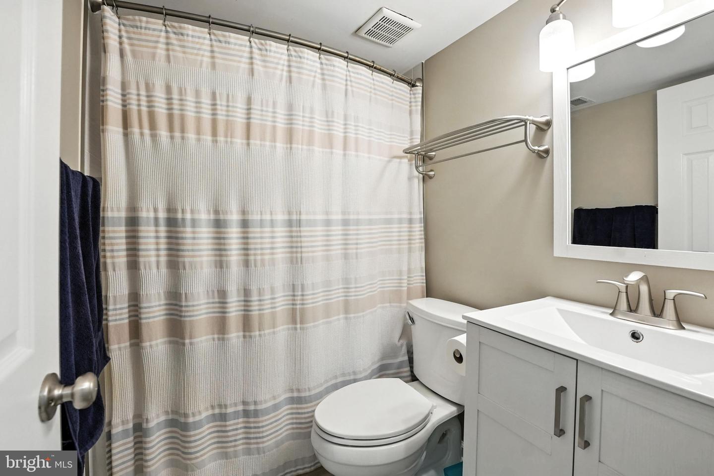 15055 GREENMOUNT DR, WOODBRIDGE, Virginia 22193, 4 Bedrooms Bedrooms, ,3 BathroomsBathrooms,Residential,For sale,15055 GREENMOUNT DR,VAPW2099182 MLS # VAPW2099182