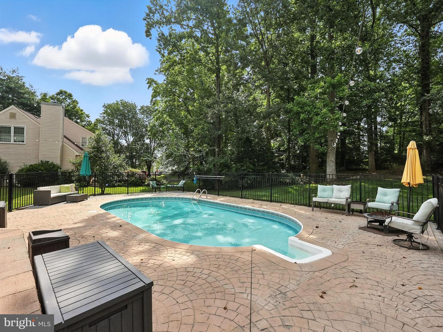 15055 GREENMOUNT DR, WOODBRIDGE, Virginia 22193, 4 Bedrooms Bedrooms, ,3 BathroomsBathrooms,Residential,For sale,15055 GREENMOUNT DR,VAPW2099182 MLS # VAPW2099182