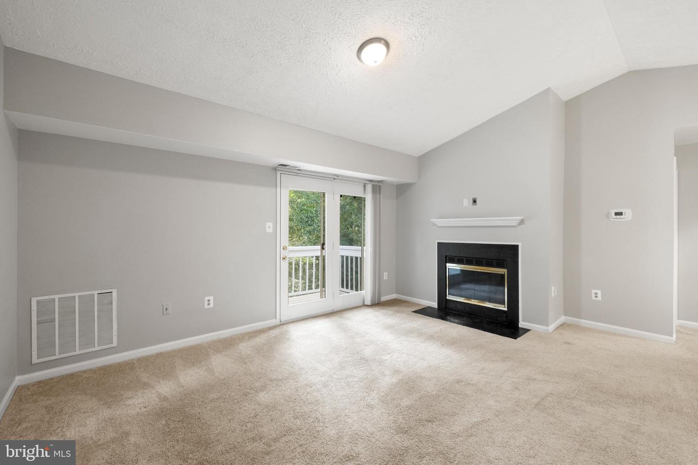 5708 SHADWELL CT #107, ALEXANDRIA, Virginia 22309, 1 Bedroom Bedrooms, ,1 BathroomBathrooms,Residential,For sale,5708 SHADWELL CT #107,VAFX2255388 MLS # VAFX2255388