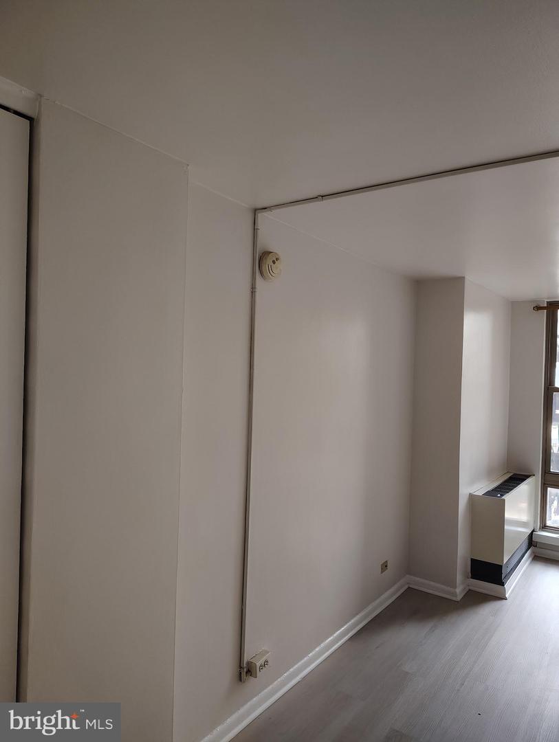 1260 NW 21ST ST NW #210, WASHINGTON, District Of Columbia 20036, 3 Rooms Rooms,1 BathroomBathrooms,Residential,For sale,1260 NW 21ST ST NW #210,DCDC2210344 MLS # DCDC2210344