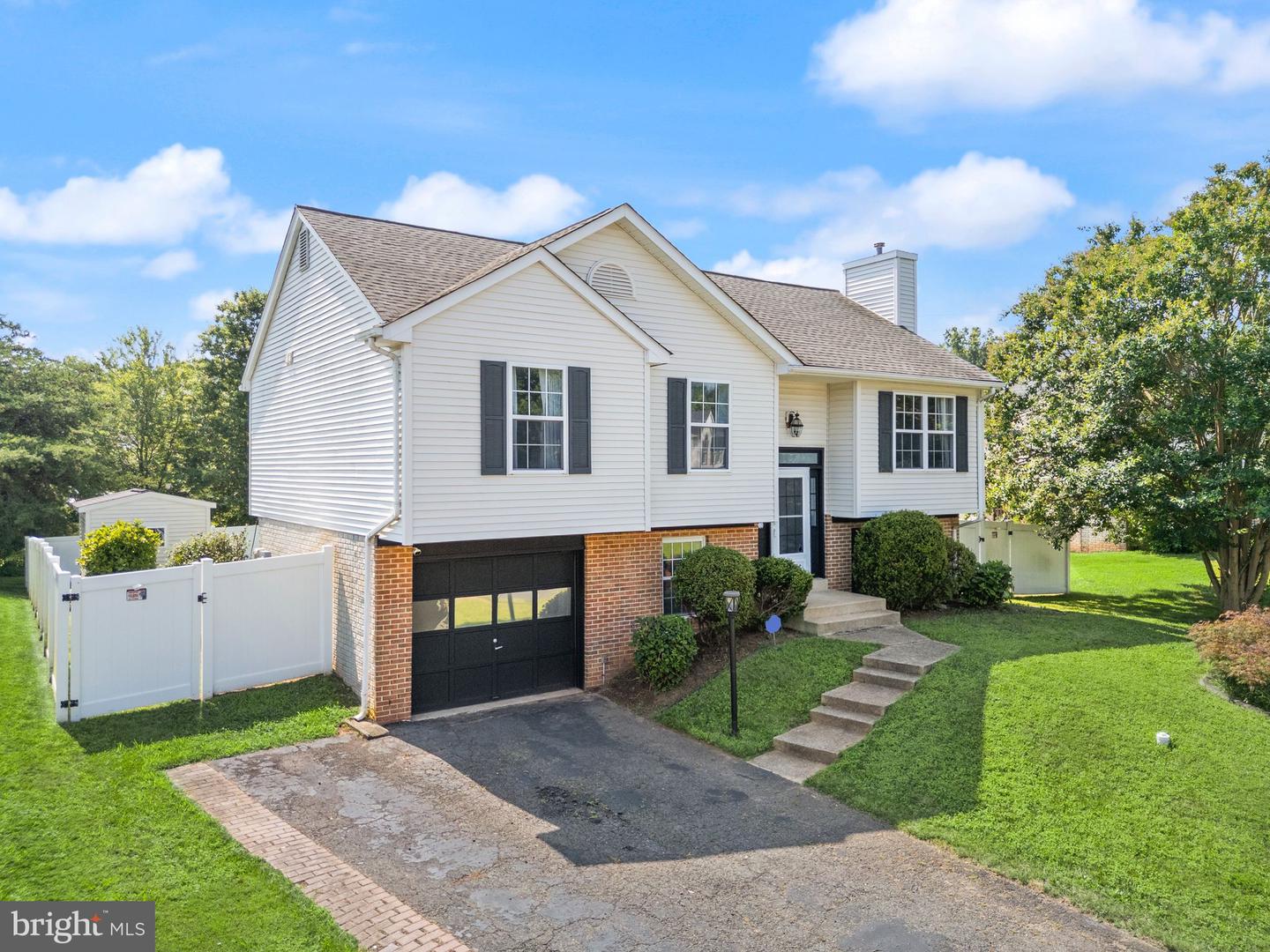 5837 RIVERSIDE DR, WOODBRIDGE, Virginia 22193, 4 Bedrooms Bedrooms, ,3 BathroomsBathrooms,Residential,For sale,5837 RIVERSIDE DR,VAPW2099204 MLS # VAPW2099204