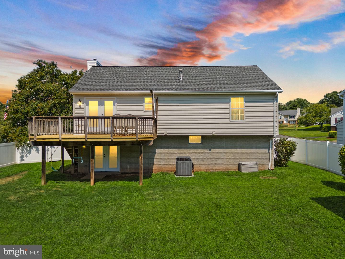 5837 RIVERSIDE DR, WOODBRIDGE, Virginia 22193, 4 Bedrooms Bedrooms, ,3 BathroomsBathrooms,Residential,For sale,5837 RIVERSIDE DR,VAPW2099204 MLS # VAPW2099204