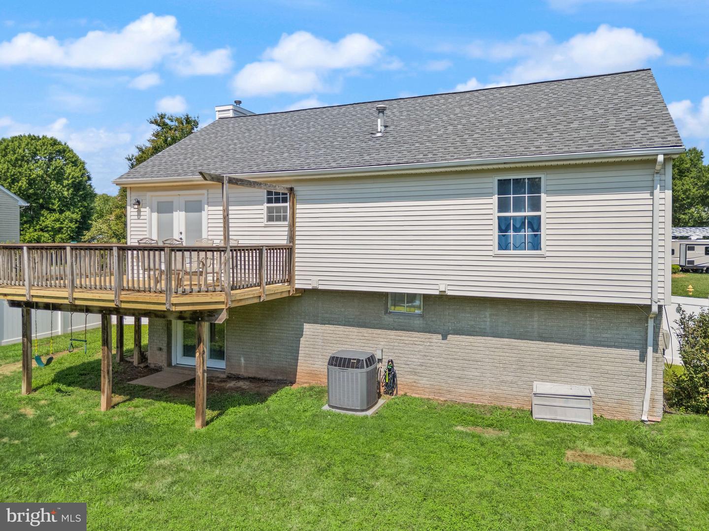 5837 RIVERSIDE DR, WOODBRIDGE, Virginia 22193, 4 Bedrooms Bedrooms, ,3 BathroomsBathrooms,Residential,For sale,5837 RIVERSIDE DR,VAPW2099204 MLS # VAPW2099204