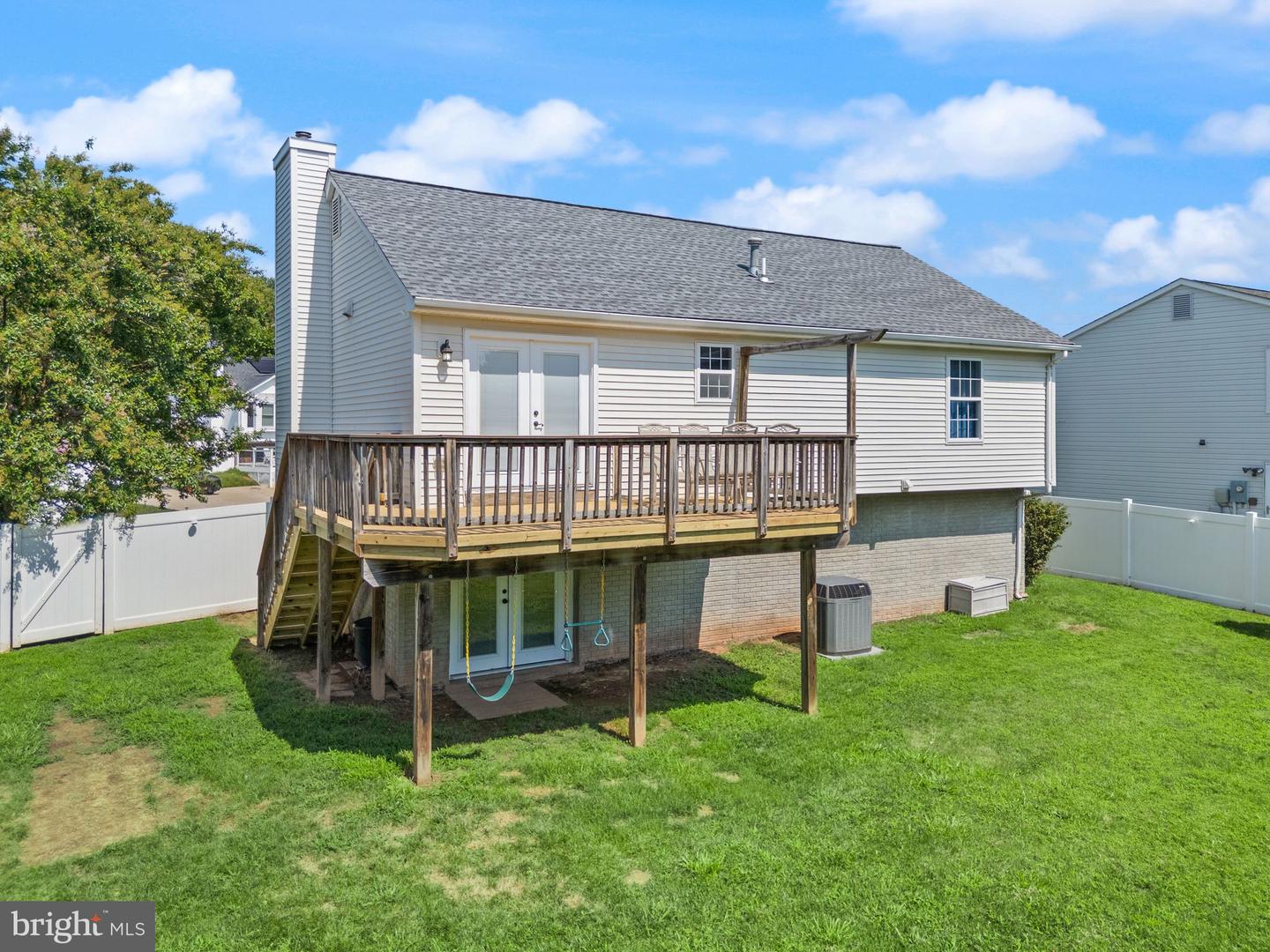 5837 RIVERSIDE DR, WOODBRIDGE, Virginia 22193, 4 Bedrooms Bedrooms, ,3 BathroomsBathrooms,Residential,For sale,5837 RIVERSIDE DR,VAPW2099204 MLS # VAPW2099204