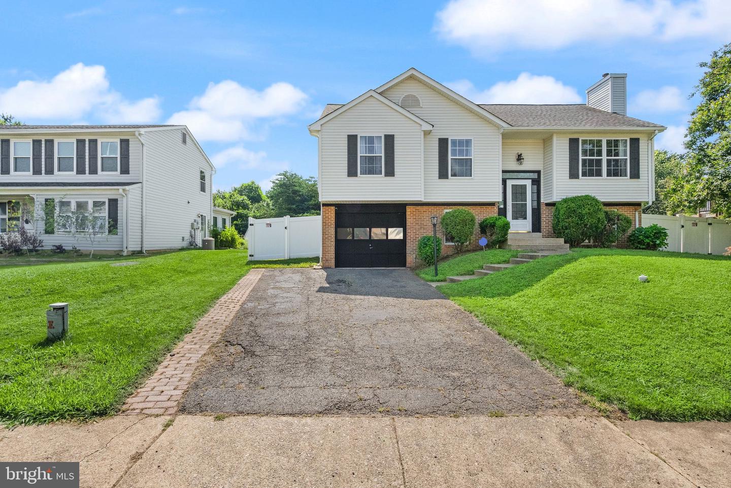 5837 RIVERSIDE DR, WOODBRIDGE, Virginia 22193, 4 Bedrooms Bedrooms, ,3 BathroomsBathrooms,Residential,For sale,5837 RIVERSIDE DR,VAPW2099204 MLS # VAPW2099204