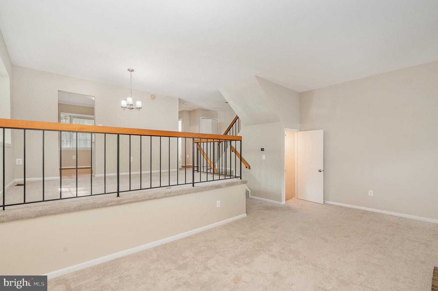 5516 WINFORD CT, FAIRFAX, Virginia 22032, 3 Bedrooms Bedrooms, ,2 BathroomsBathrooms,Residential,For sale,5516 WINFORD CT,VAFX2255506 MLS # VAFX2255506