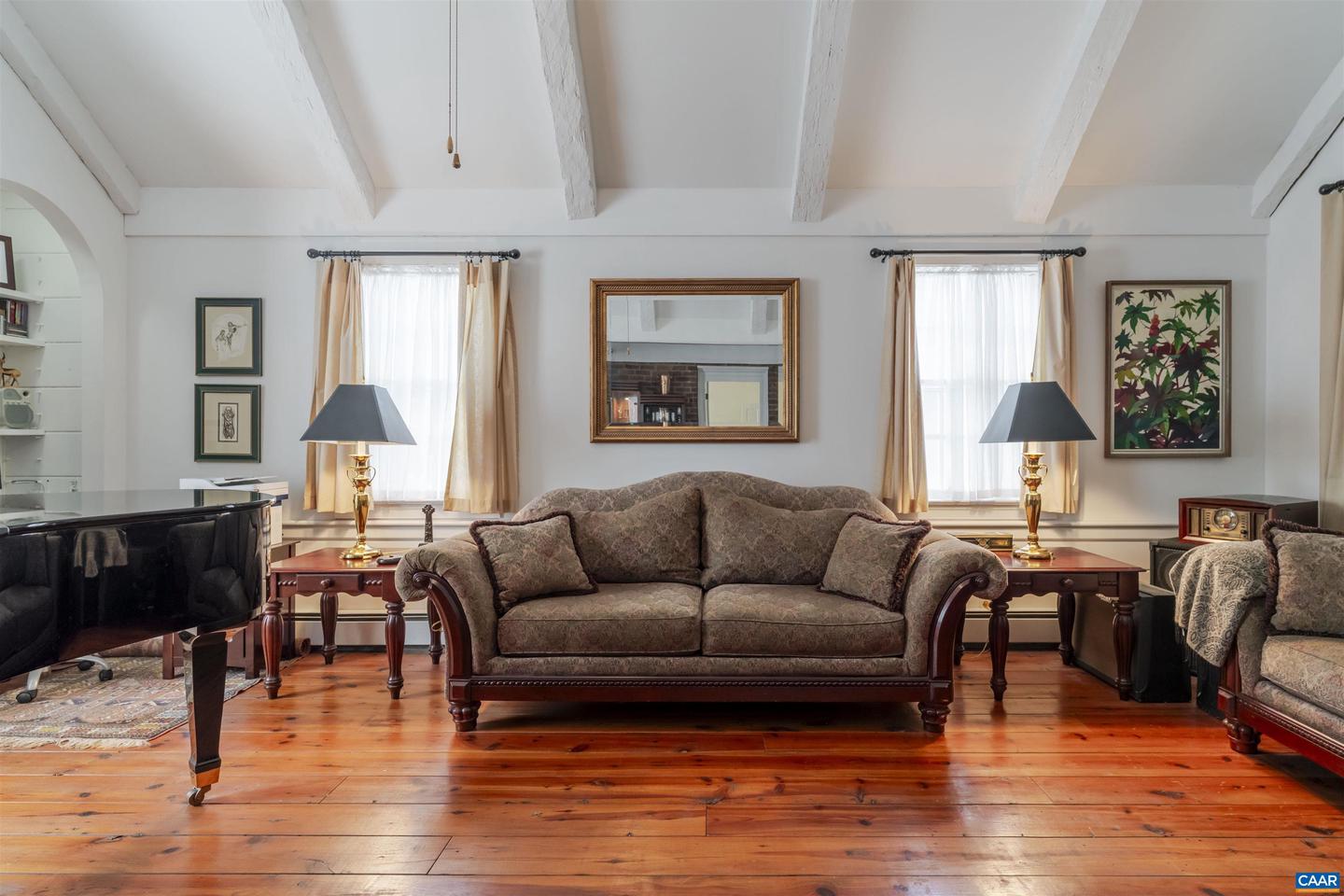 610 NEW HOPE RD, STAUNTON, Virginia 24401, 6 Bedrooms Bedrooms, ,4 BathroomsBathrooms,Residential,For sale,610 NEW HOPE RD,666789 MLS # 666789