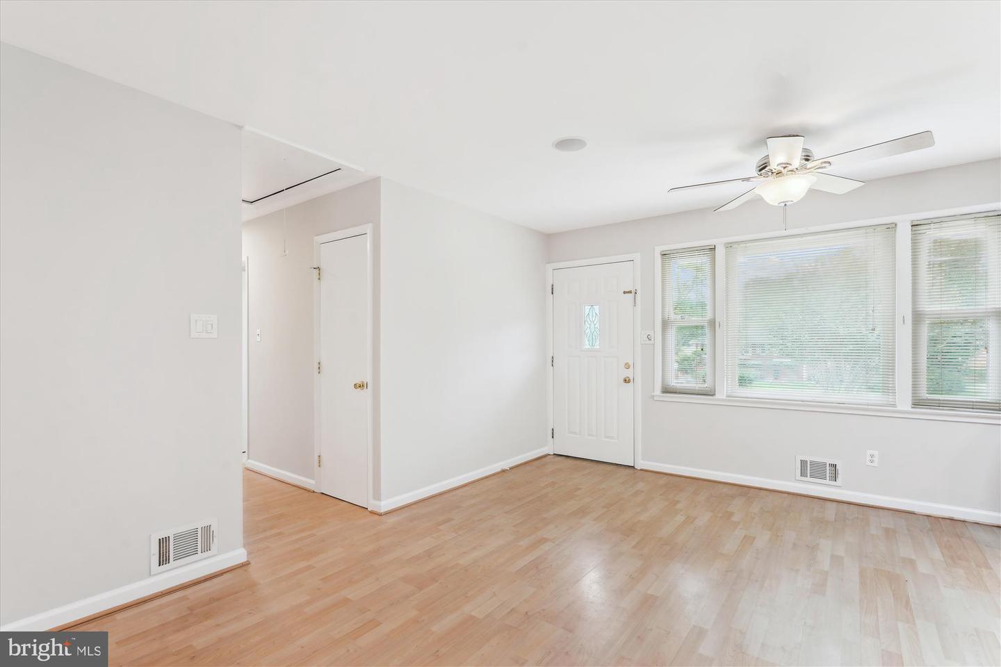 5309 JUXON PL, SPRINGFIELD, Virginia 22151, 3 Bedrooms Bedrooms, ,2 BathroomsBathrooms,Residential,For sale,5309 JUXON PL,VAFX2255796 MLS # VAFX2255796